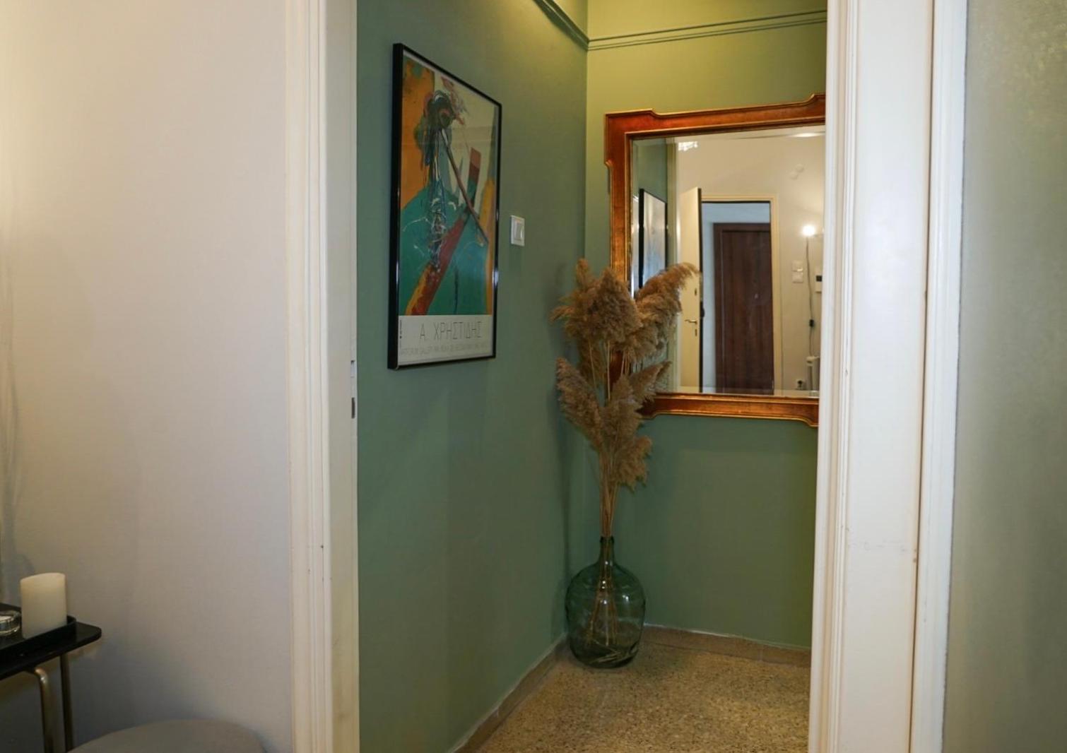 Comfy Studio Apartment Very Close To City Centre أثينا المظهر الخارجي الصورة